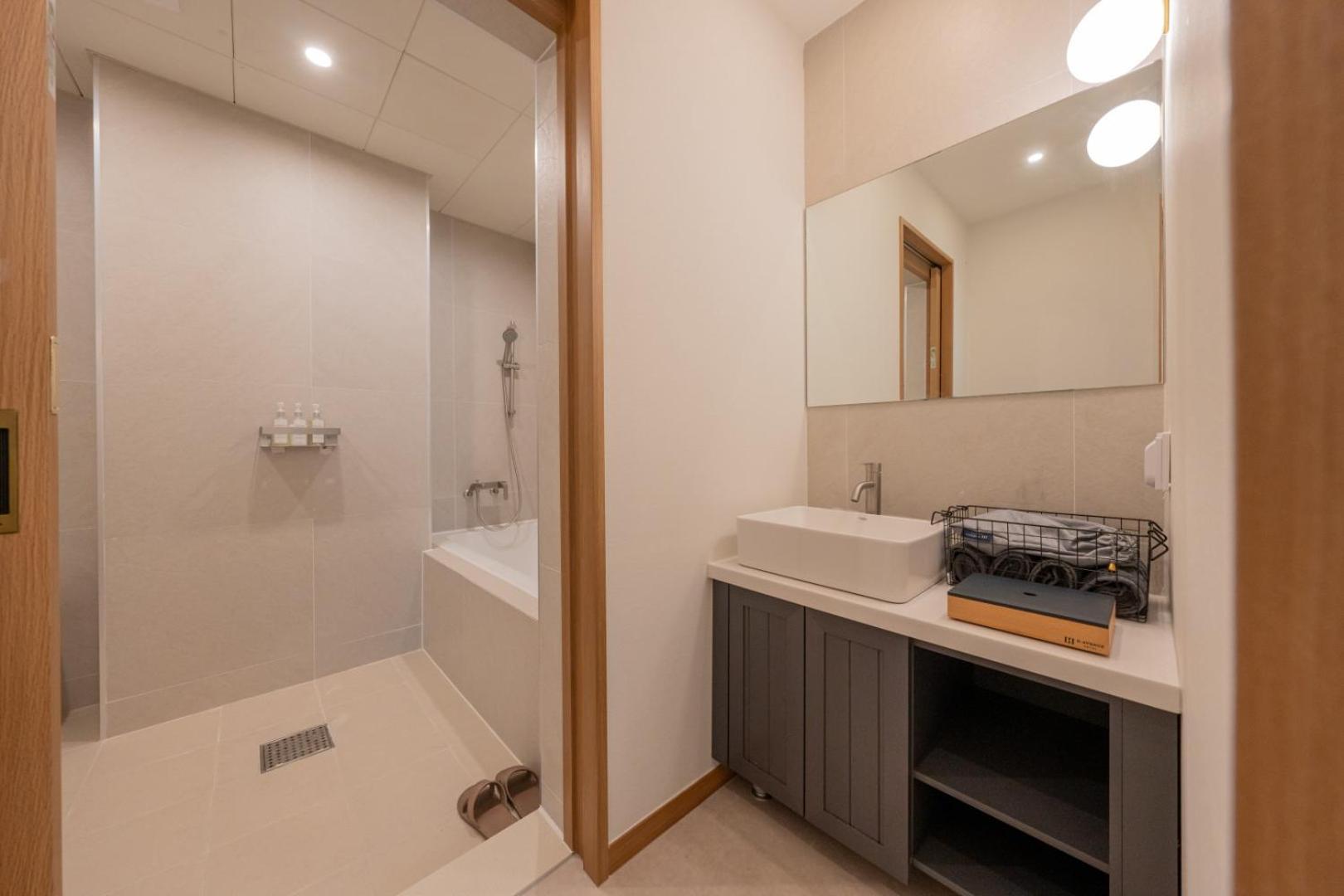 H-Avenue Hotel Munhyeon Busan Extérieur photo